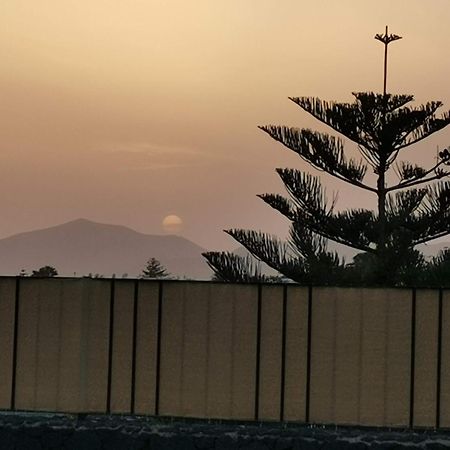 Villa Juanita, Puerto Del Carmen, Lanzarote Tias Bagian luar foto
