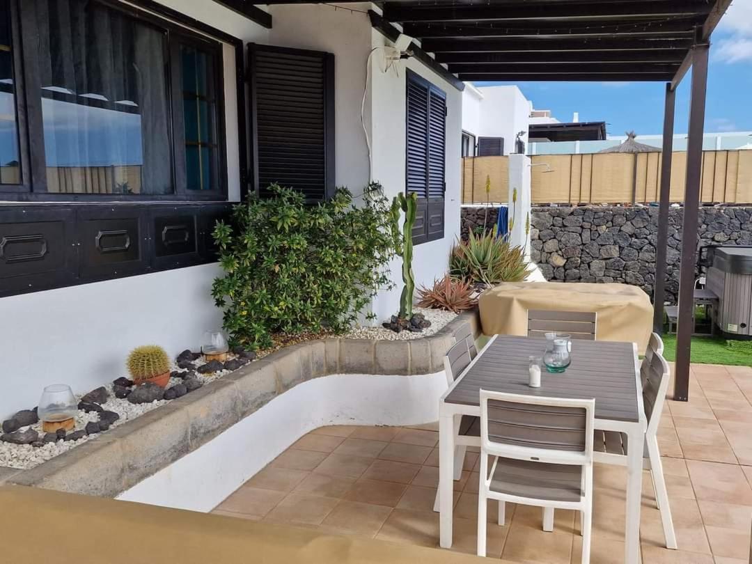 Villa Juanita, Puerto Del Carmen, Lanzarote Tias Bagian luar foto