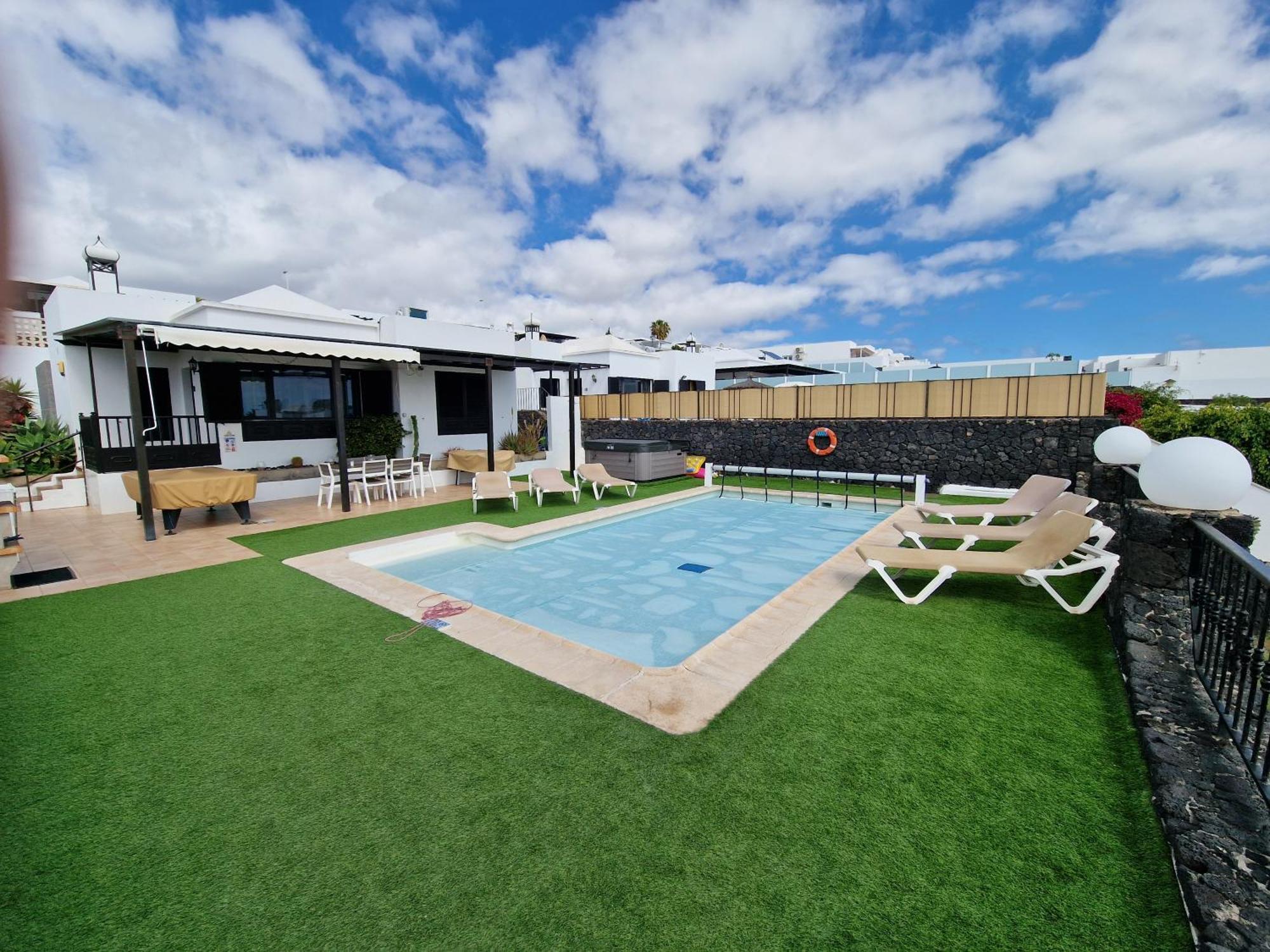 Villa Juanita, Puerto Del Carmen, Lanzarote Tias Bagian luar foto