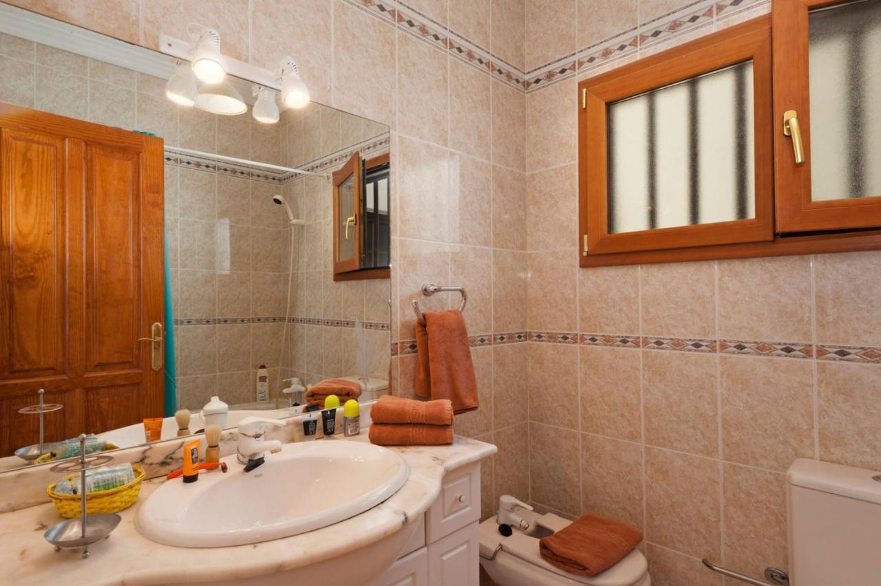 Villa Juanita, Puerto Del Carmen, Lanzarote Tias Bagian luar foto